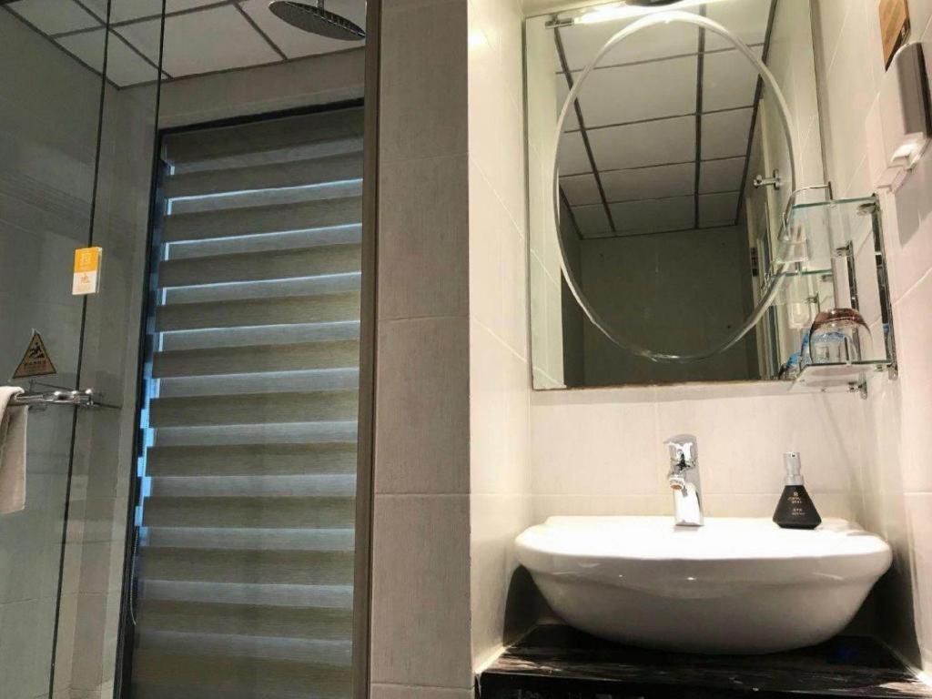 Kingtown Hotel Hongqiao שנגחאי מראה חיצוני תמונה